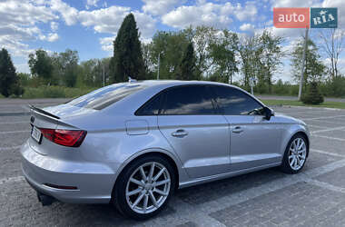 Седан Audi A3 2015 в 