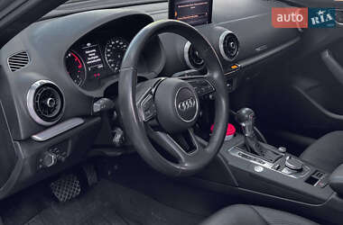 Седан Audi A3 2019 в 