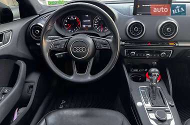 Седан Audi A3 2019 в 