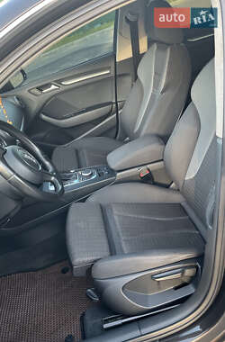 Хэтчбек Audi A3 2015 в 