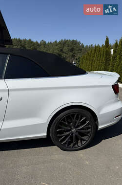 Кабриолет Audi A3 2015 в 