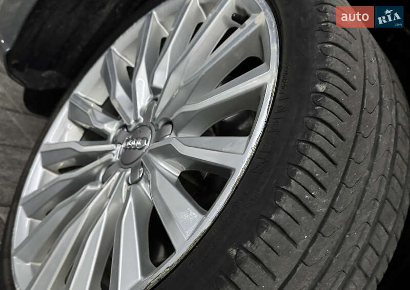 Хэтчбек Audi A3 2017 в Луцке