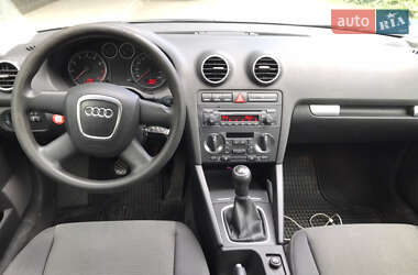 Хетчбек Audi A3 2006 в 