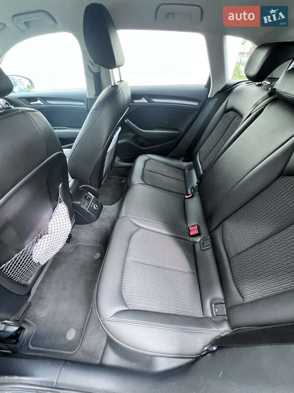 Хетчбек Audi A3 2015 в Горохові
