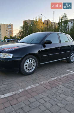 Хетчбек Audi A3 1999 в 