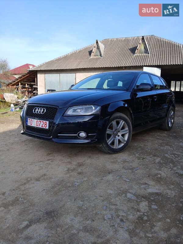 Хетчбек Audi A3 2010 в 