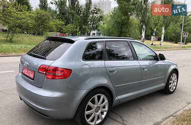 Хэтчбек Audi A3 2009 в 
