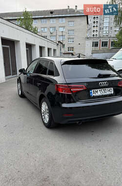 Хэтчбек Audi A3 2018 в 