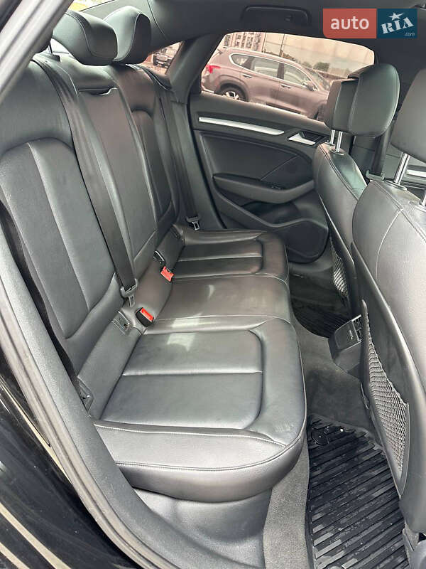 Седан Audi A3 2015 в Киеве