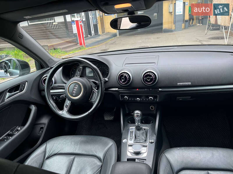 Седан Audi A3 2015 в Києві