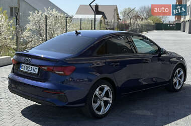 Седан Audi A3 2021 в 