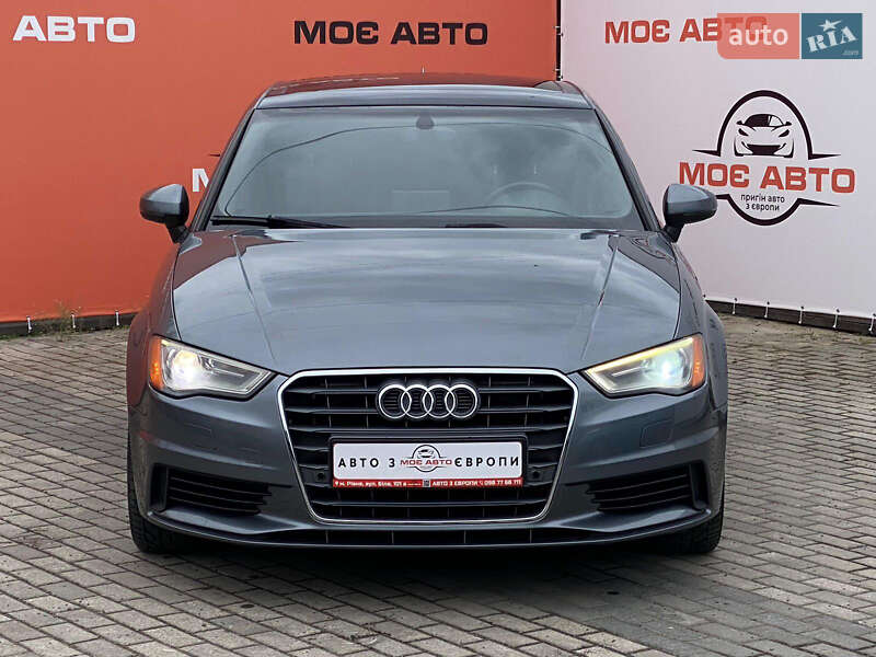 Седан Audi A3 2014 в Рівному