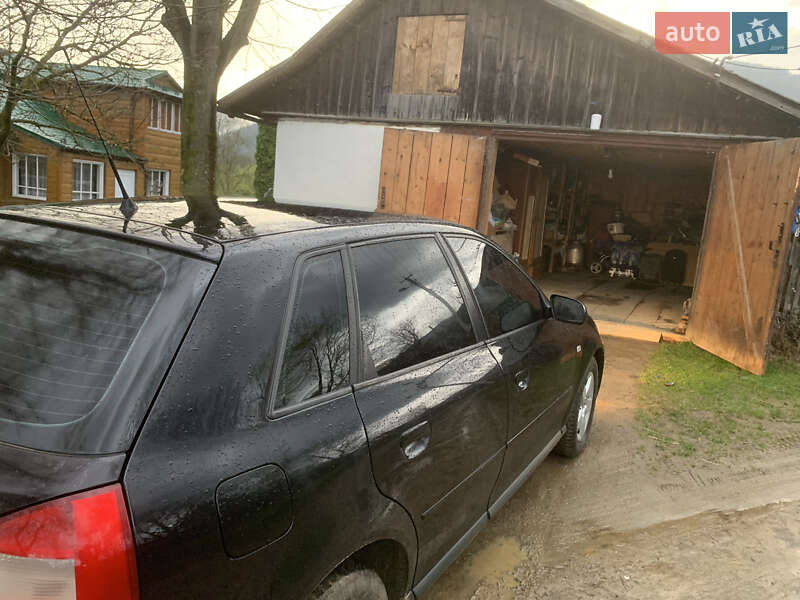 Хетчбек Audi A3 2002 в Верховині