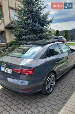 Седан Audi A3 2017 в 