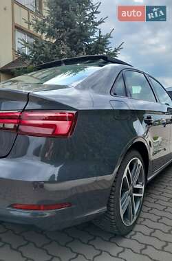 Седан Audi A3 2017 в 