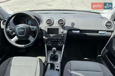 Хетчбек Audi A3 2009 в 