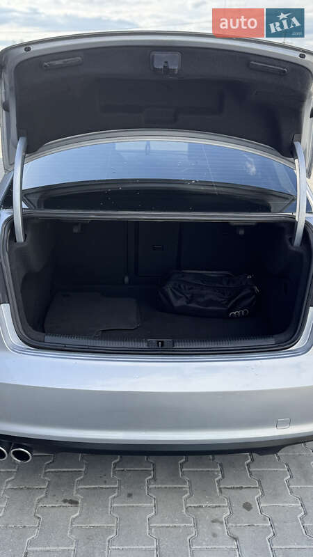 Седан Audi A3 2014 в Буче