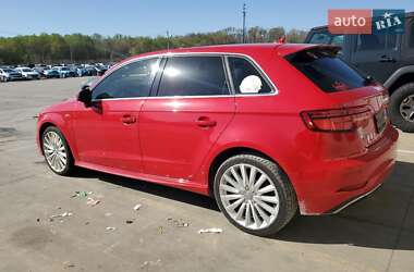 Хэтчбек Audi A3 2017 в 