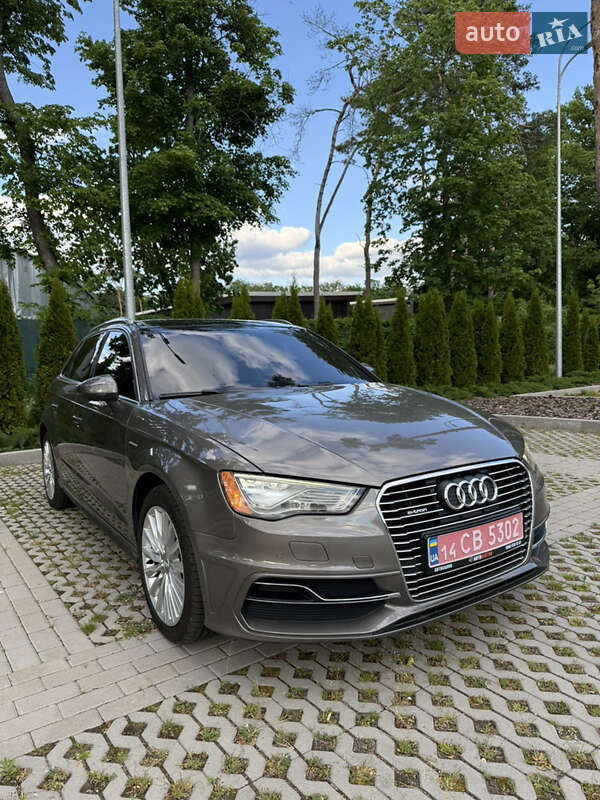 Хетчбек Audi A3 2016 в Харкові