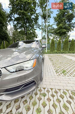 Хэтчбек Audi A3 2016 в 