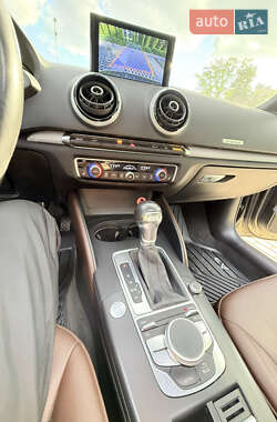 Хэтчбек Audi A3 2016 в 