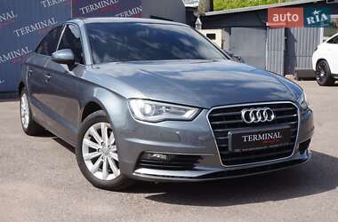 Седан Audi A3 2015 в Одессе