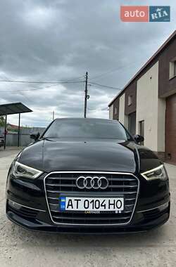 Седан Audi A3 2015 в Калуше