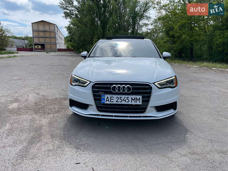 Седан Audi A3 2015 в 