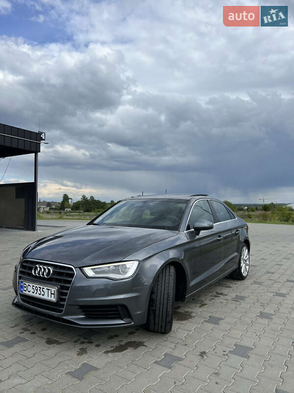 Седан Audi A3 2014 в Львове