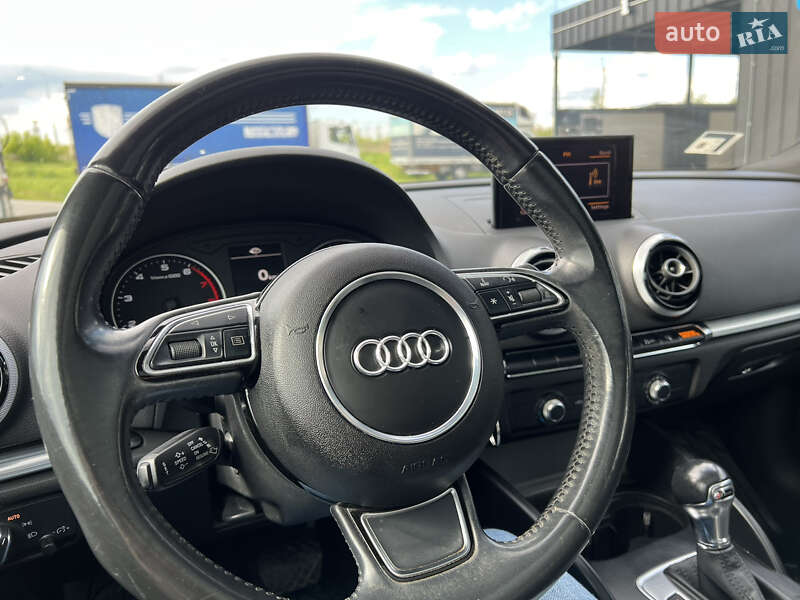 Седан Audi A3 2014 в Львове