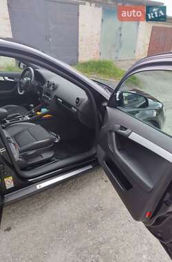 Хэтчбек Audi A3 2007 в 