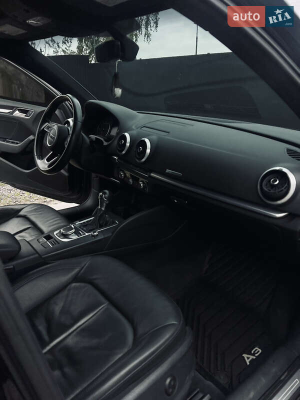Седан Audi A3 2017 в Хырове