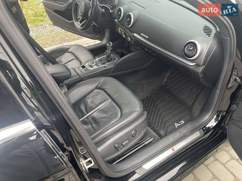 Седан Audi A3 2017 в Хырове
