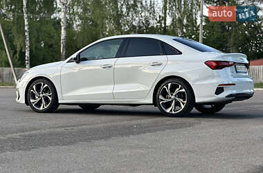 Седан Audi A3 2022 в 
