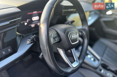 Седан Audi A3 2022 в 