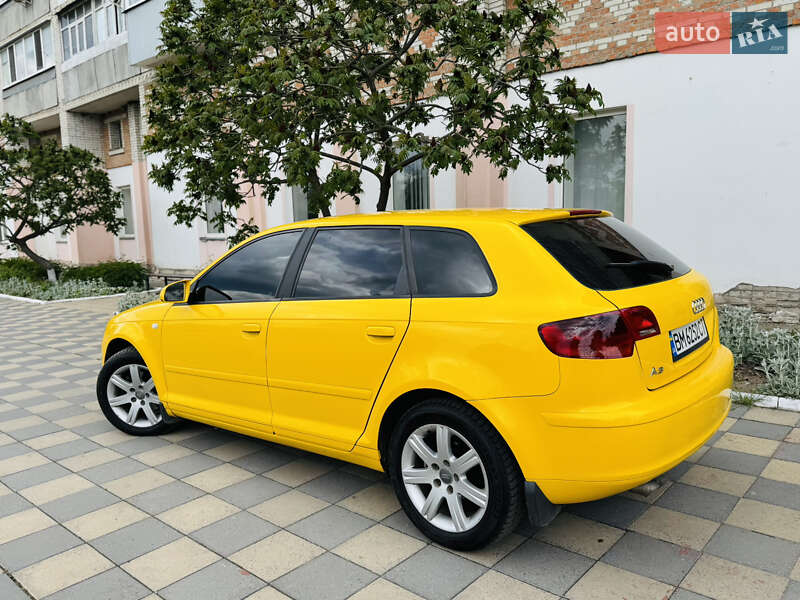 Хэтчбек Audi A3 2004 в Ромнах