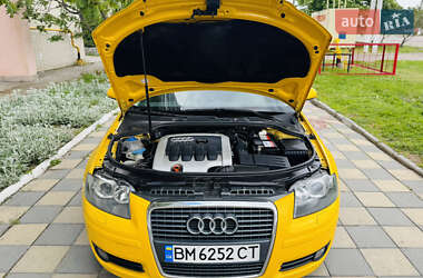 Хэтчбек Audi A3 2004 в 