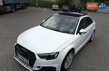 Седан Audi A3 2015 в 