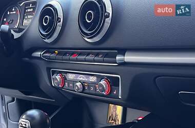 Седан Audi A3 2016 в 