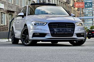 Седан Audi A3 2016 в 
