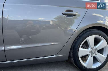 Хэтчбек Audi A3 2014 в 