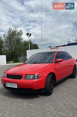 Хэтчбек Audi A3 1998 в 