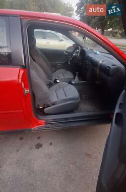 Хэтчбек Audi A3 1999 в 