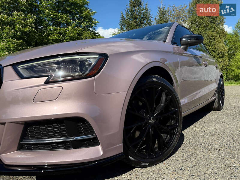 Седан Audi A3 2019 в Бурштыне