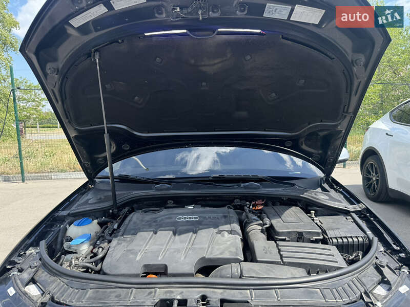 Хэтчбек Audi A3 2012 в Запорожье