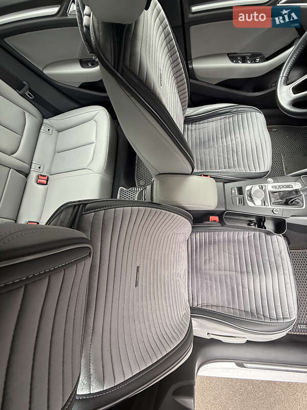 Седан Audi A3 2018 в Киеве