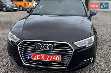 Хетчбек Audi A3 2017 в 