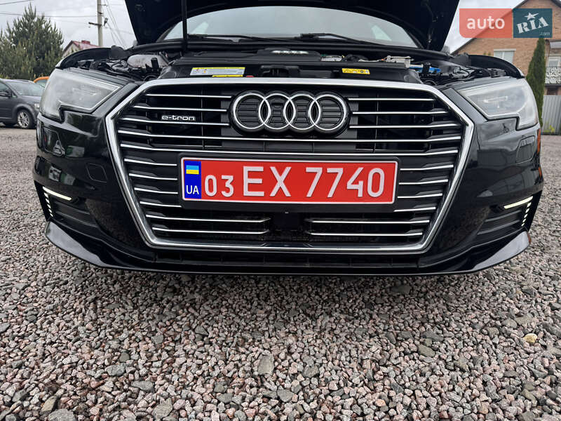Хэтчбек Audi A3 2017 в Луцке