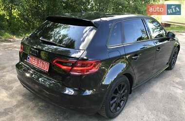 Хэтчбек Audi A3 2014 в 