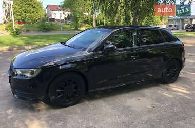 Хетчбек Audi A3 2014 в Золочеві